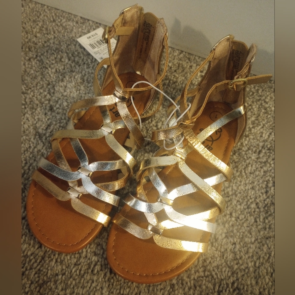 Girls gladiator sandals